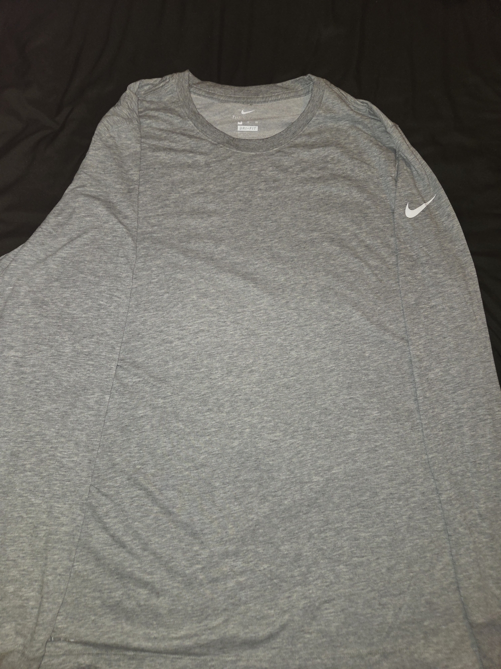 Nike Men’s Long-Sleeve Dri-FIT Heather Gray T-Shirt